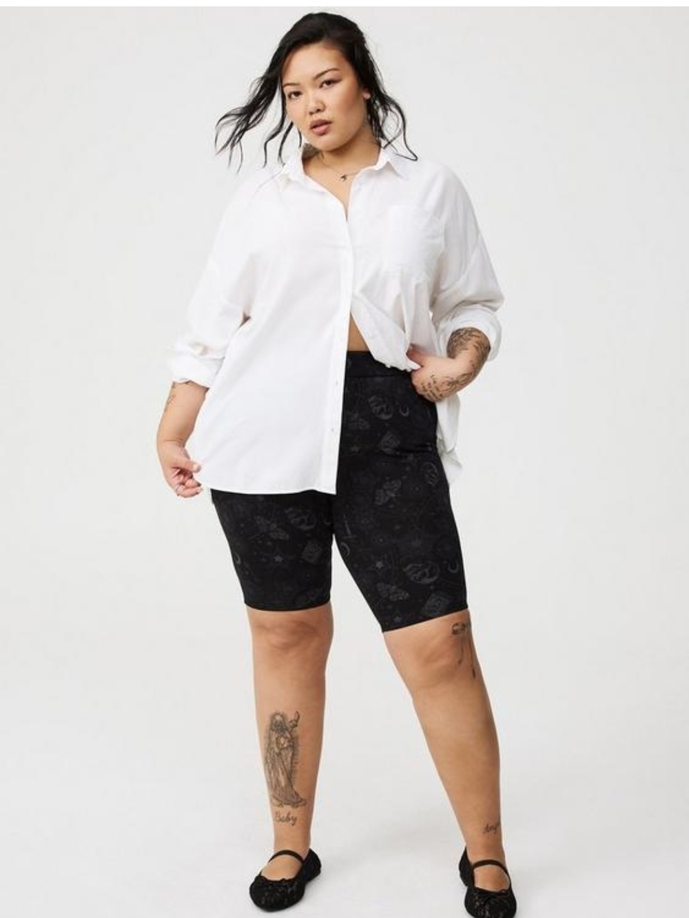 torrid Black Moon & Skull Print High-Rise Bike Shorts Size 00 - Picture 2 of 5